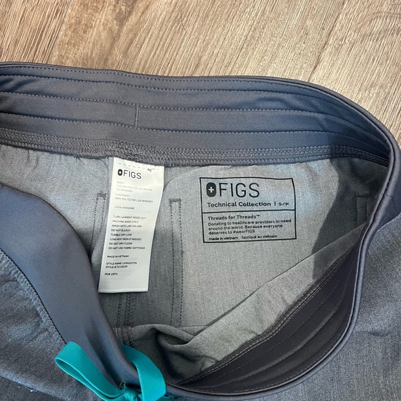 Figs Grey Set - Picture 2 of 3